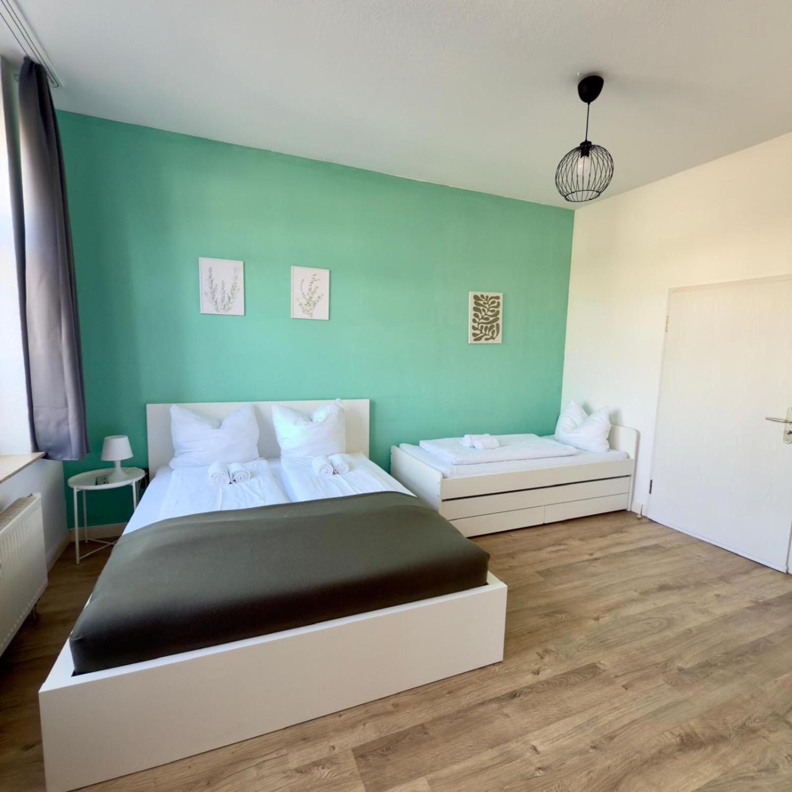 Raha Apartments - Charmantes Studio-Apartment - Hbf - Gratis Parkplatz Эрфурт Экстерьер фото